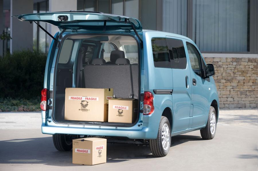  Nissan NV200 2009 года  (фото 93 из 108)